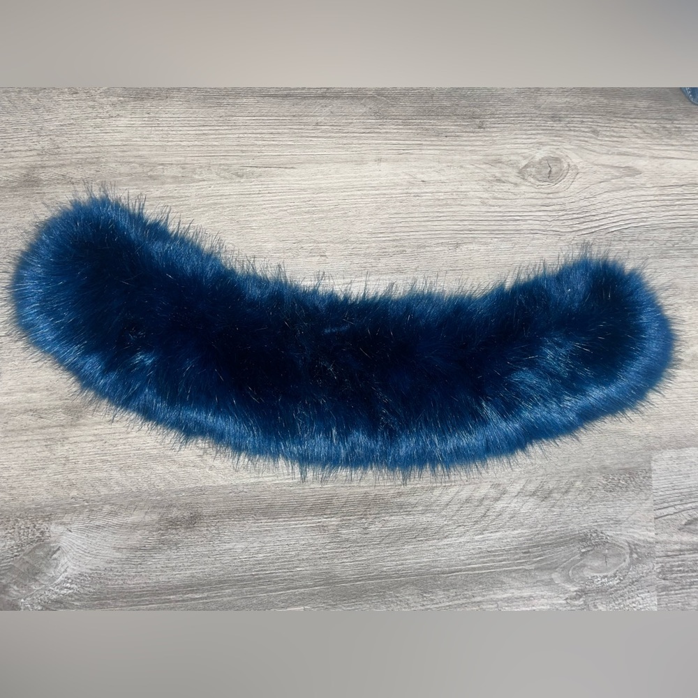 Blue Fur Short Wrap